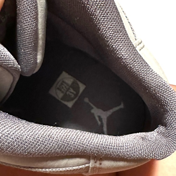 Jordan 11 Retro 3Y Cool Grey - Picture 11 of 12